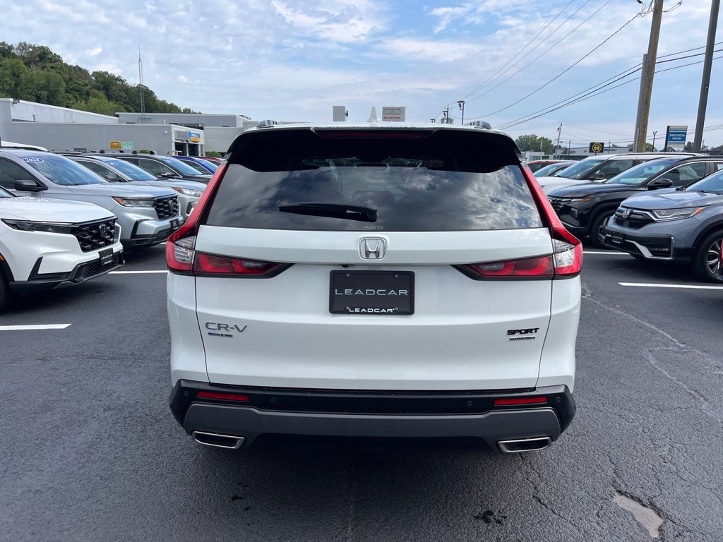 Certified 2025 Honda CR-V Sport Touring image 4