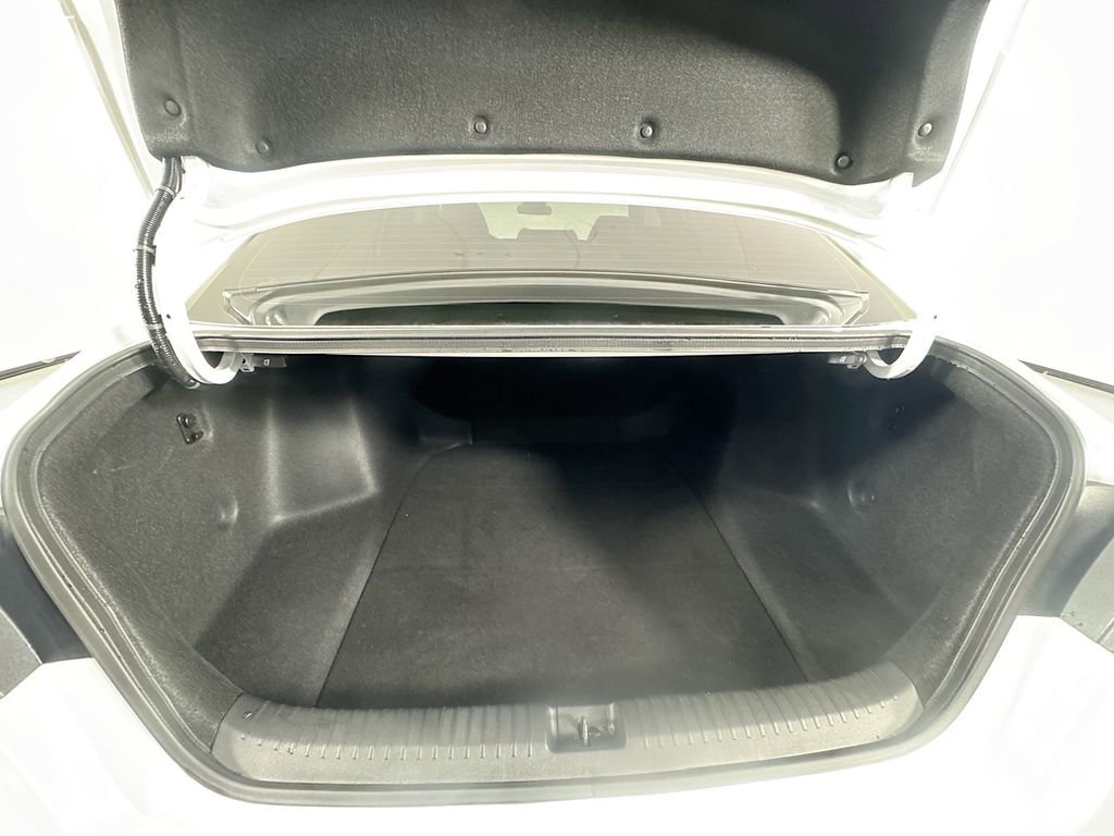 Certified 2025 Honda Accord SE image 9