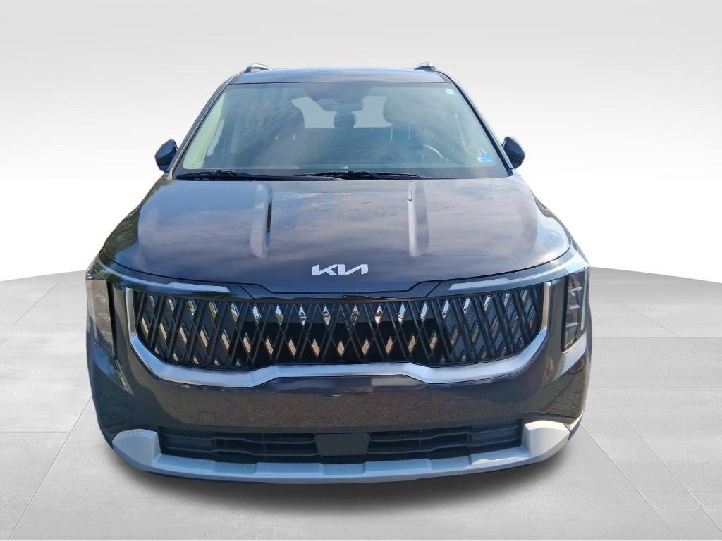 Certified 2026 Kia Carnival EX FWD image 2