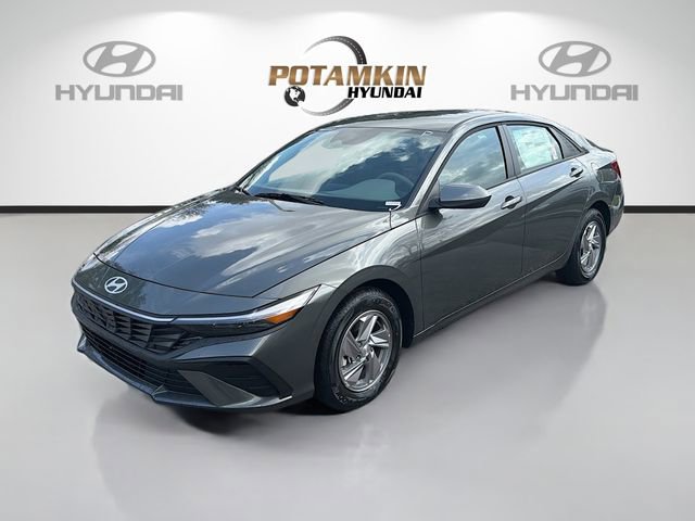 New 2026 Hyundai Elantra SE