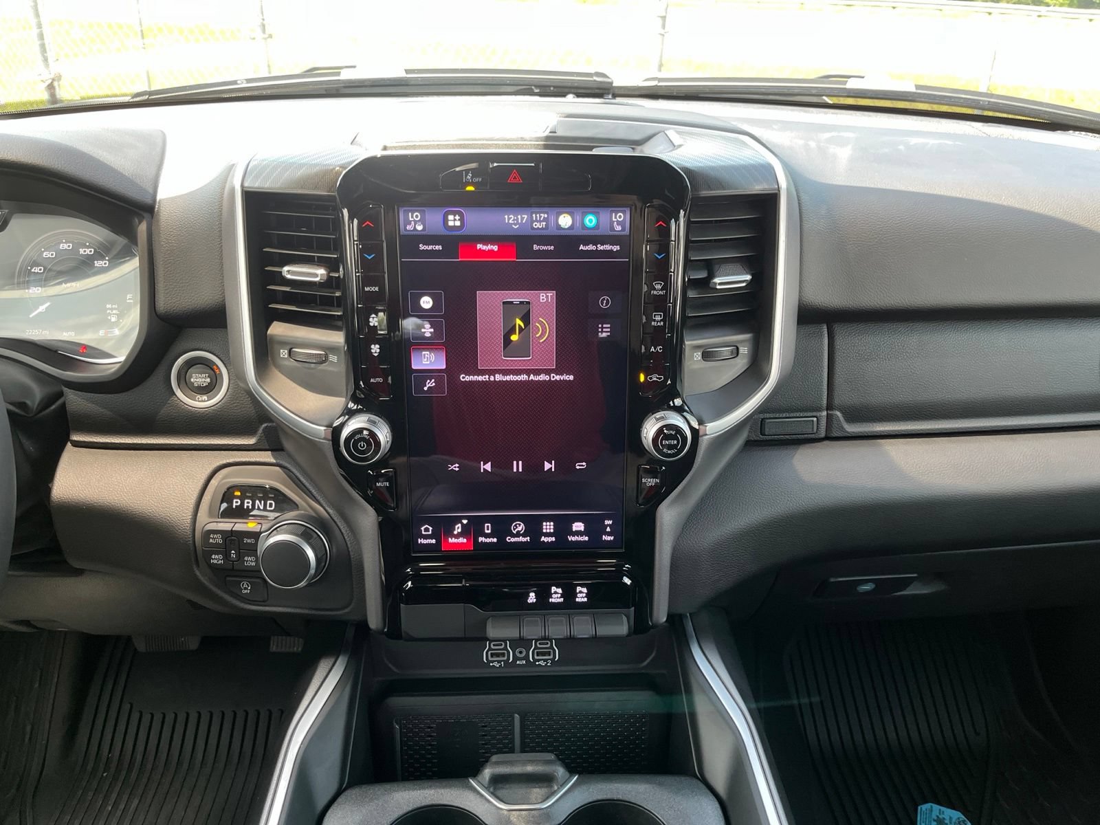 Used 2025 RAM 1500 Big Horn AWD/4WD image 10
