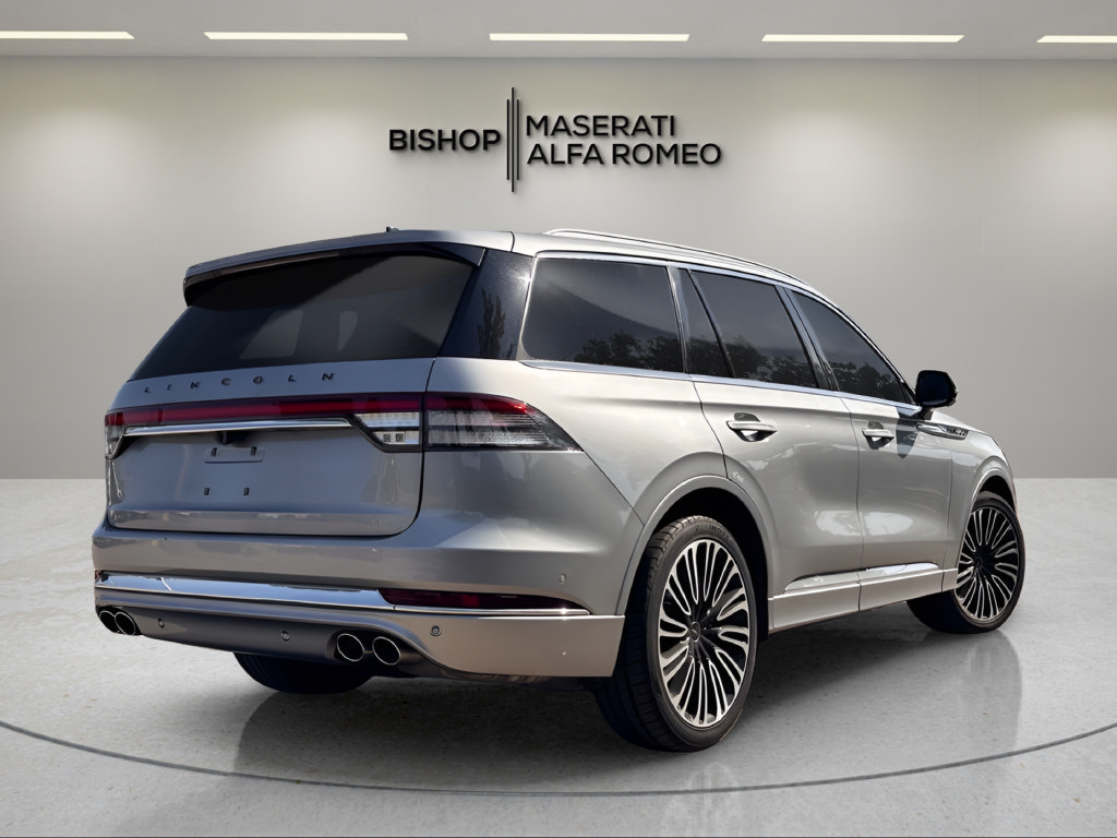 Used 2023 Lincoln Aviator Black Label w/ Dynamic Handling Package AWD/4WD image 4