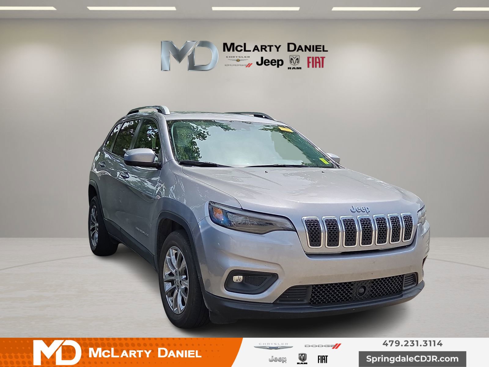 Used 2021 Jeep Cherokee Latitude Plus w/ Sun & Sound Group FWD image 1