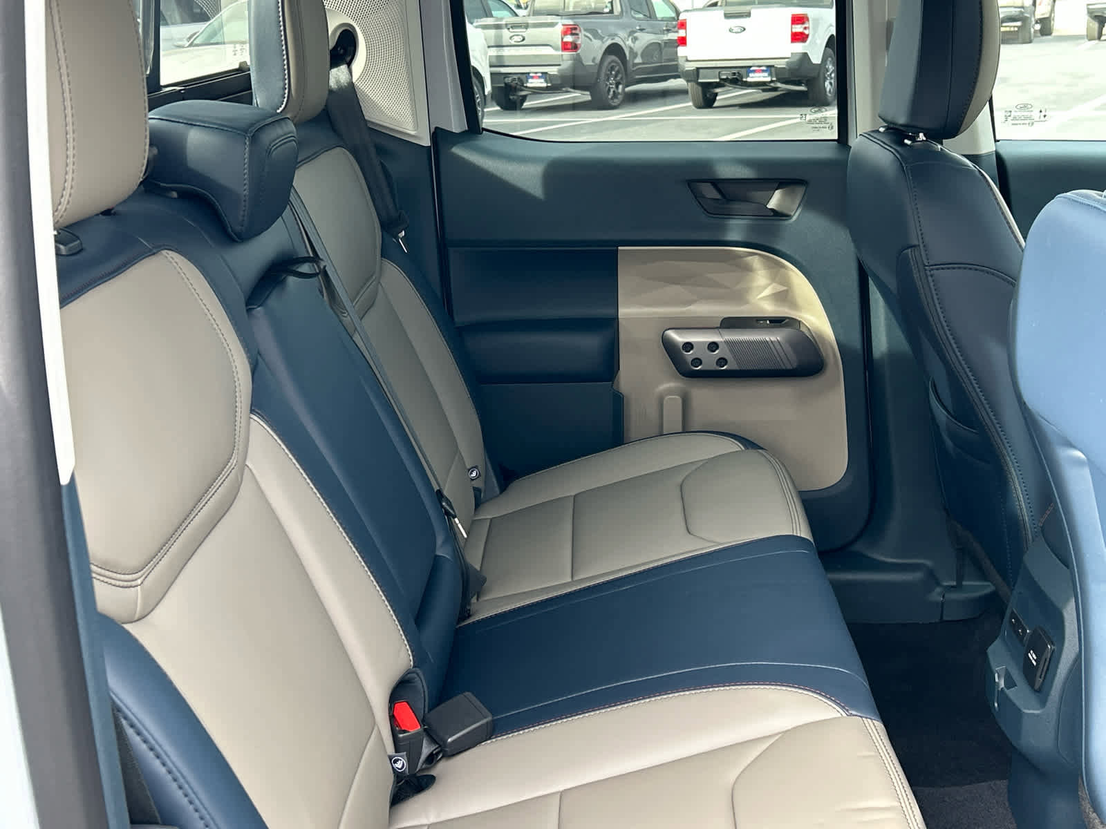 New 2025 Ford Maverick Lariat w/ 4K Tow Package image 26