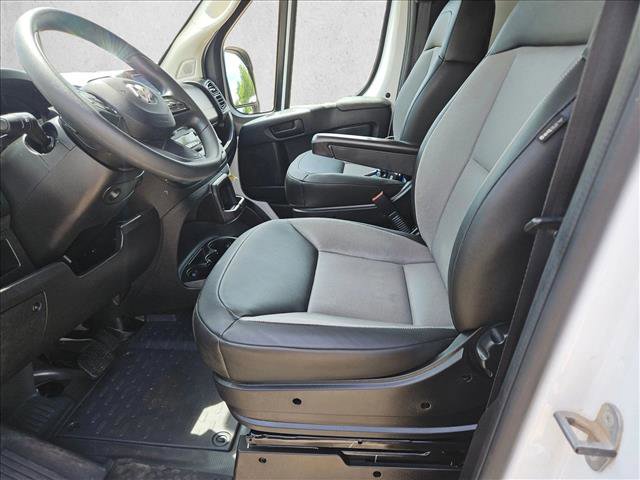 Used 2026 RAM ProMaster 2500 w/ Convenience Group FWD image 12