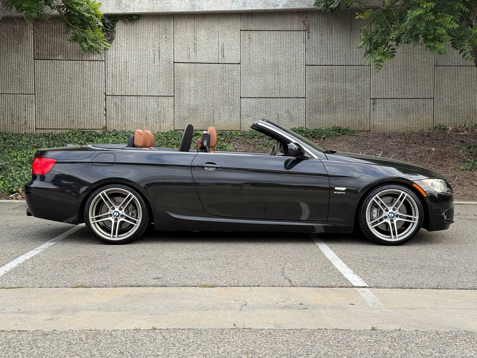 Used 2012 BMW 335is Convertible RWD image 12