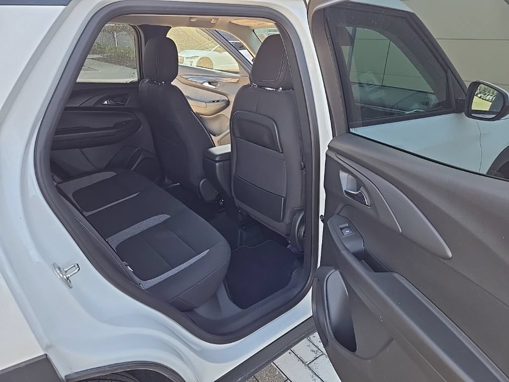 Used 2026 Chevrolet TrailBlazer LT AWD/4WD image 19