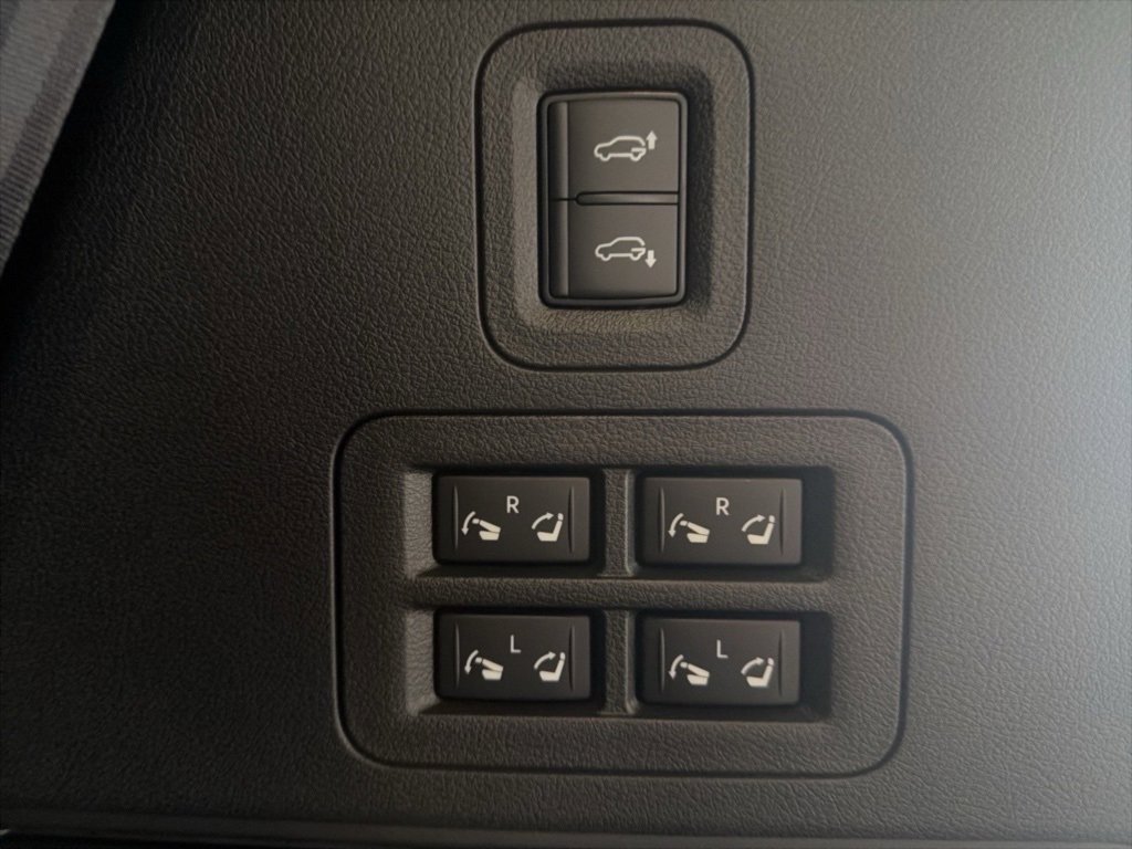 New 2026 INFINITI QX80 4WD image 37