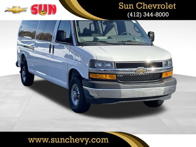 Certified 2025 Chevrolet Express 3500 LT w/ LT Preferred Equipment Group image 1