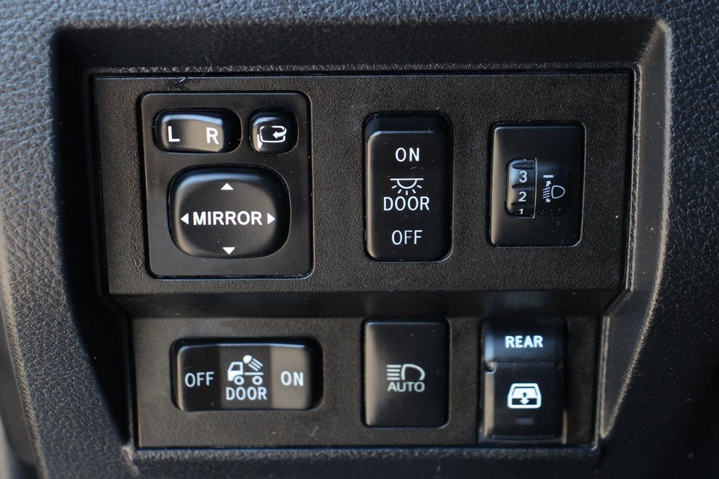 Used 2018 Toyota Tundra 1794 Edition image 21