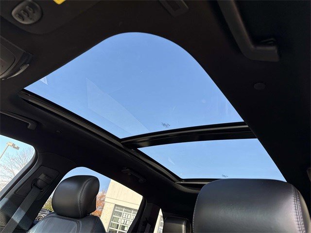 Used 2019 Lincoln Nautilus Reserve w/ Cargo Utility Package image 16