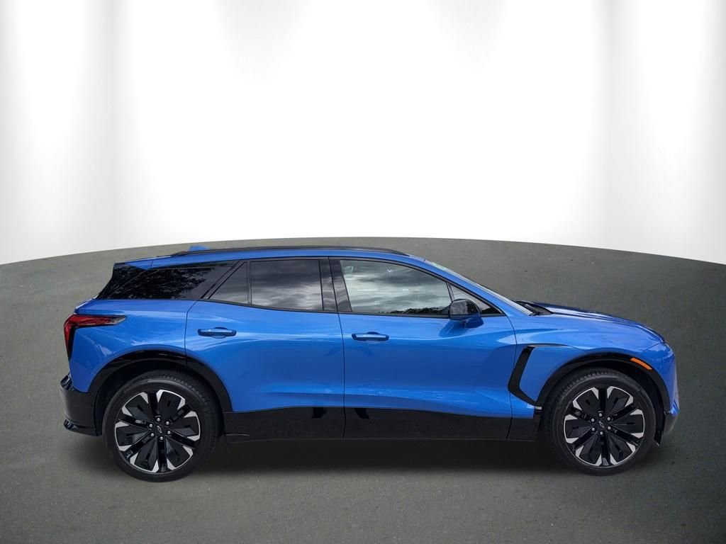 Used 2025 Chevrolet Blazer EV RS RWD image 34