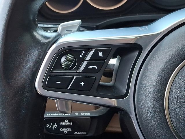 Certified 2023 Porsche Cayenne Platinum Edition image 27