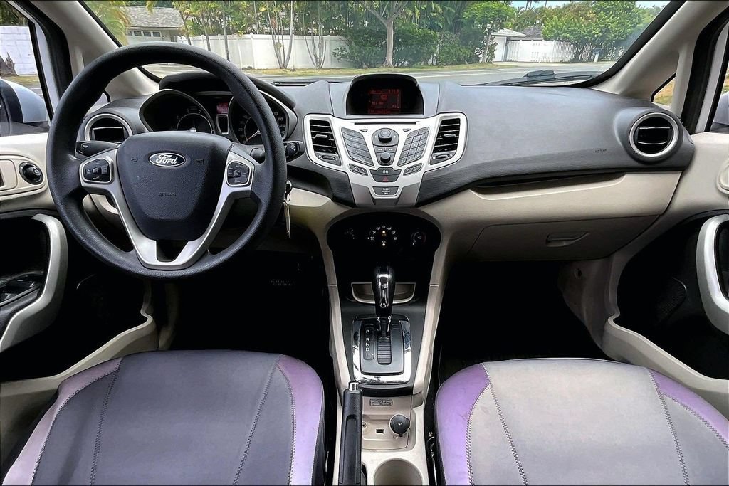 Used 2013 Ford Fiesta SE FWD image 15