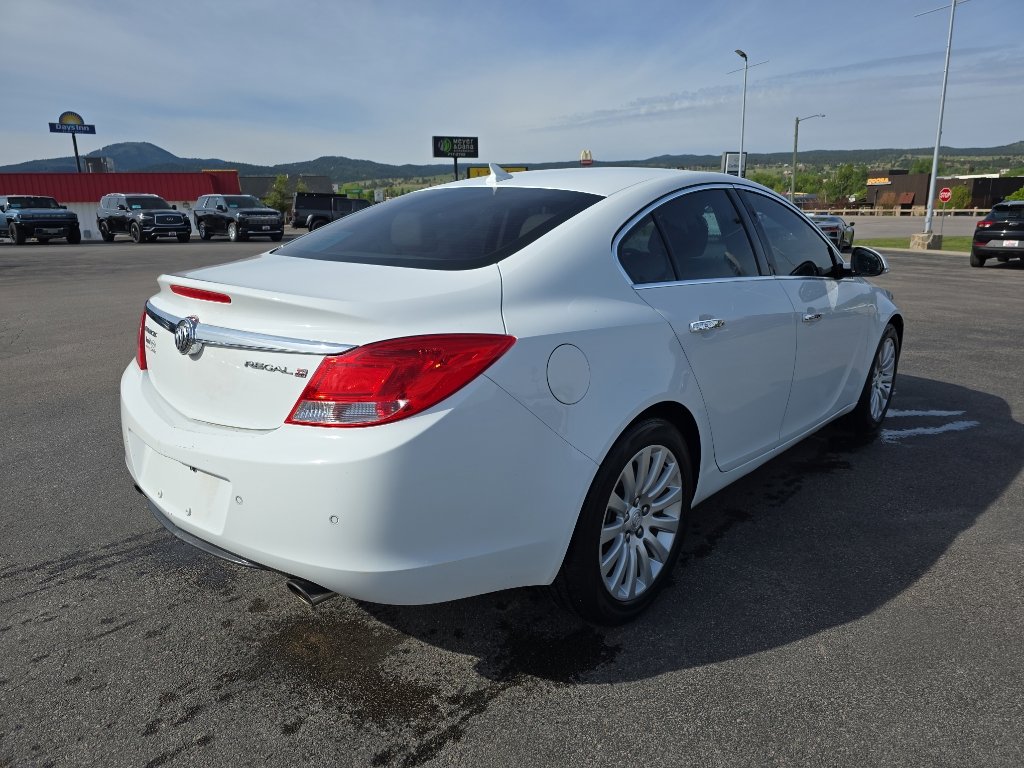 Used 2013 Buick Regal Premium FWD image 3