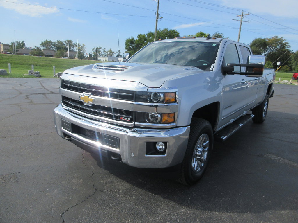 Certified 2019 Chevrolet Silverado 3500 LTZ w/ Duramax Plus Package AWD/4WD image 15