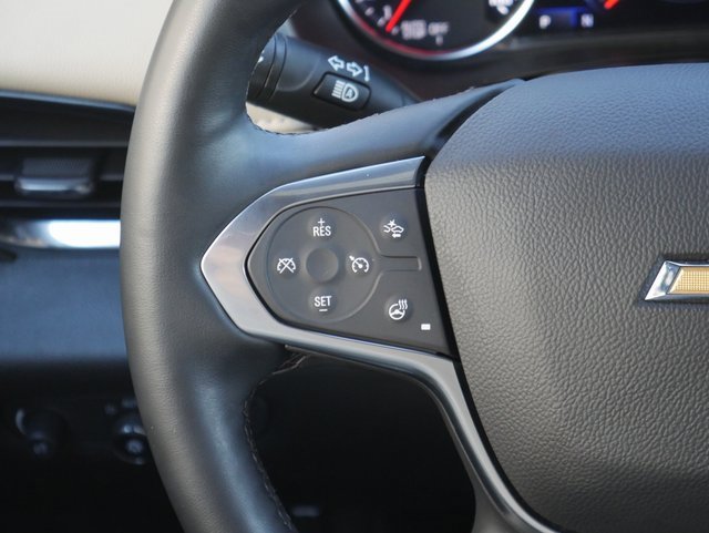 Used 2023 Chevrolet Traverse Premier image 20