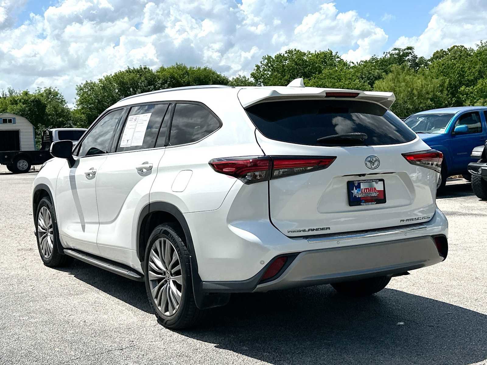 Used 2020 Toyota Highlander Platinum image 13