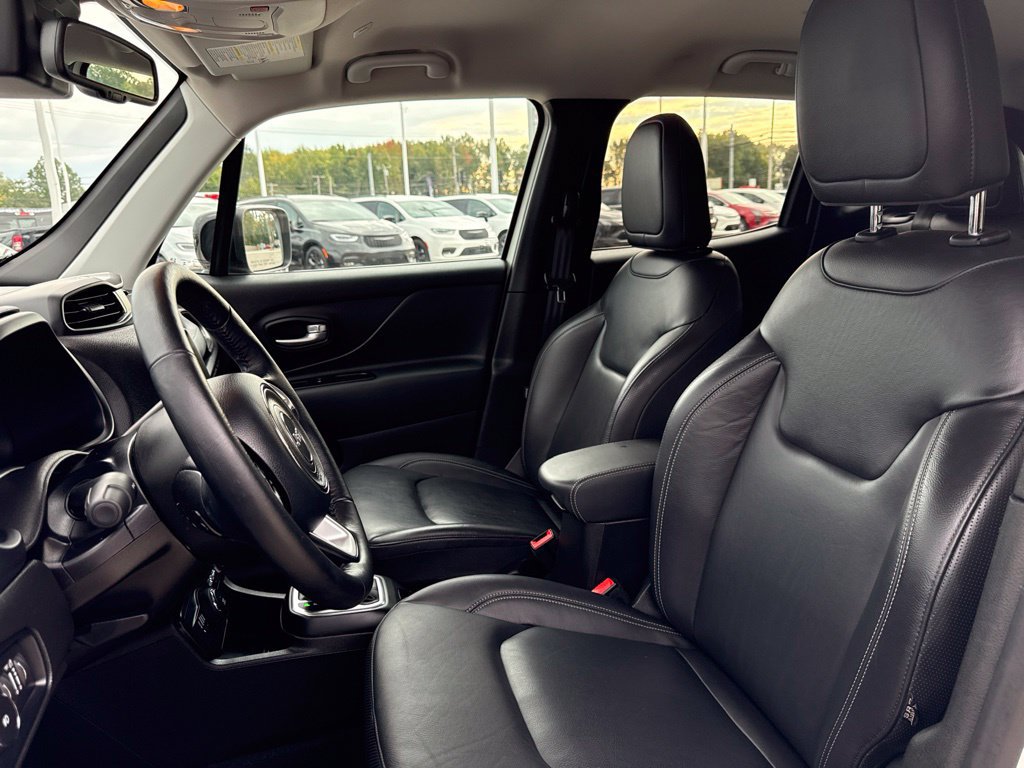 Used 2023 Jeep Renegade Limited AWD/4WD image 44