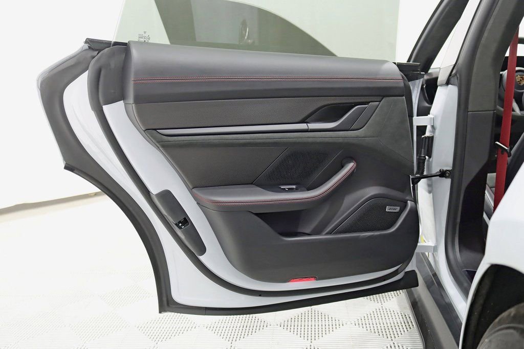 Used 2024 Porsche Taycan GTS image 40