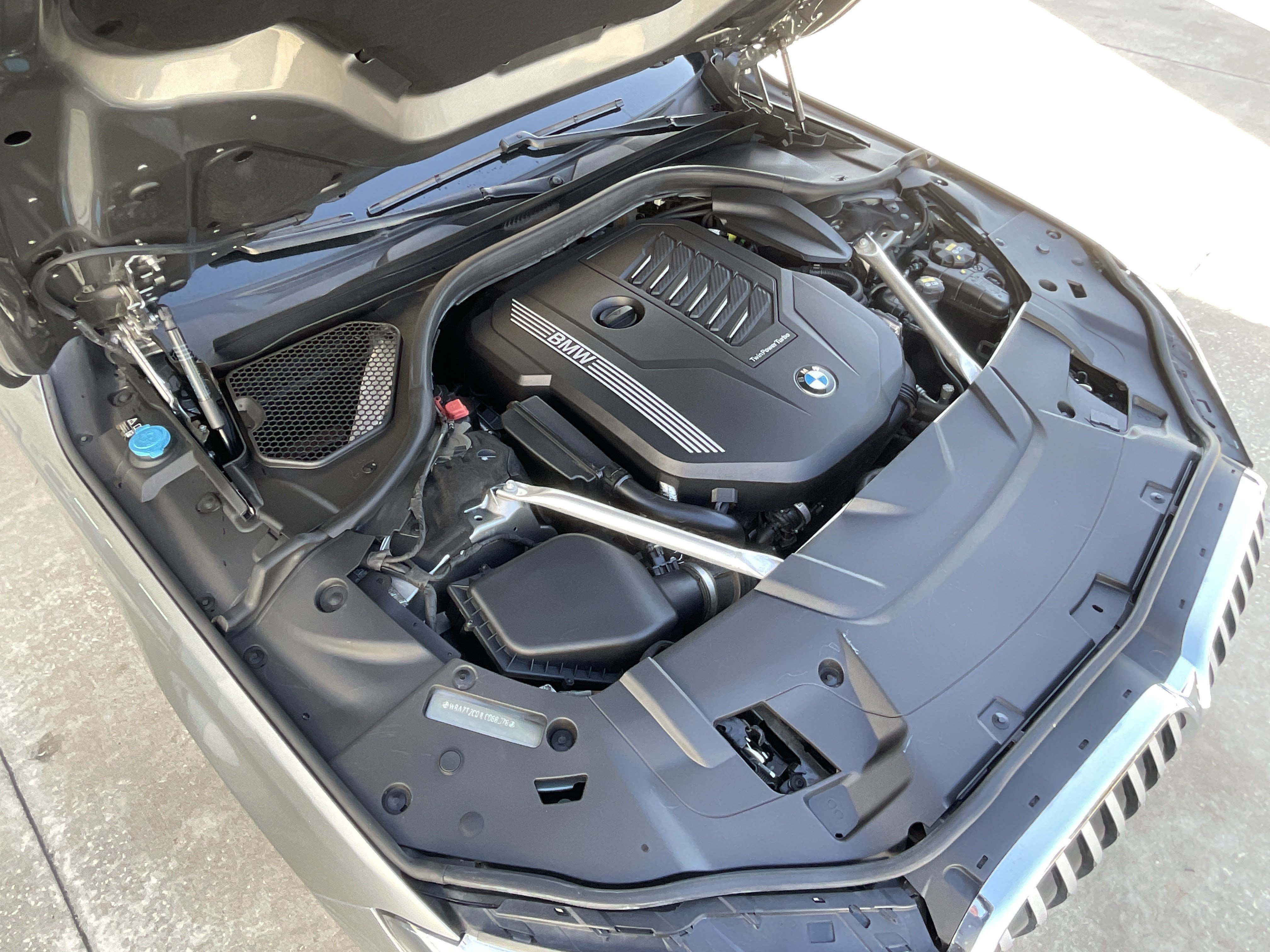 Used 2020 BMW 740i w/ M Sport Package RWD image 28