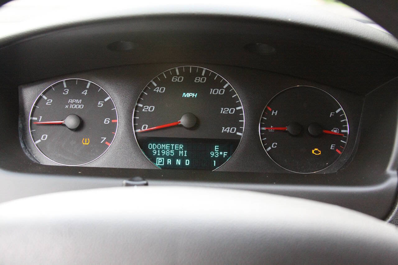 Used 2009 Chevrolet Impala LT FWD image 10