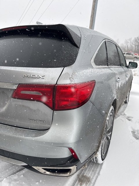 Used 2017 Acura MDX SH-AWD w/ Technology Package image 3