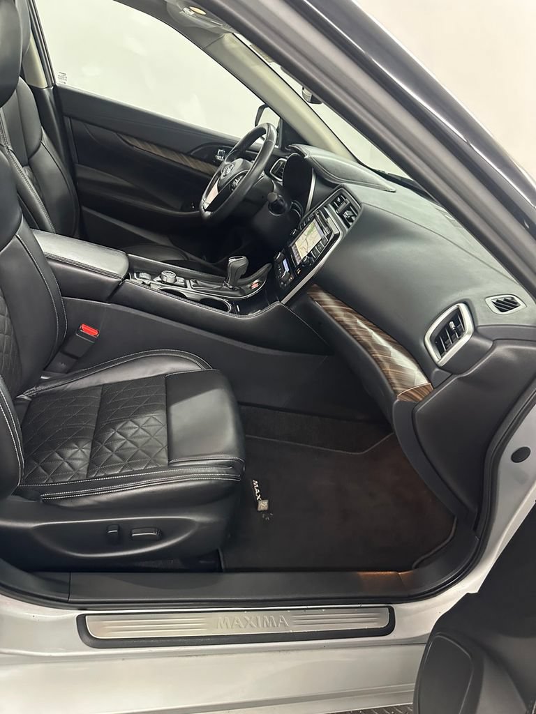 Used 2017 Nissan Maxima Platinum FWD image 35