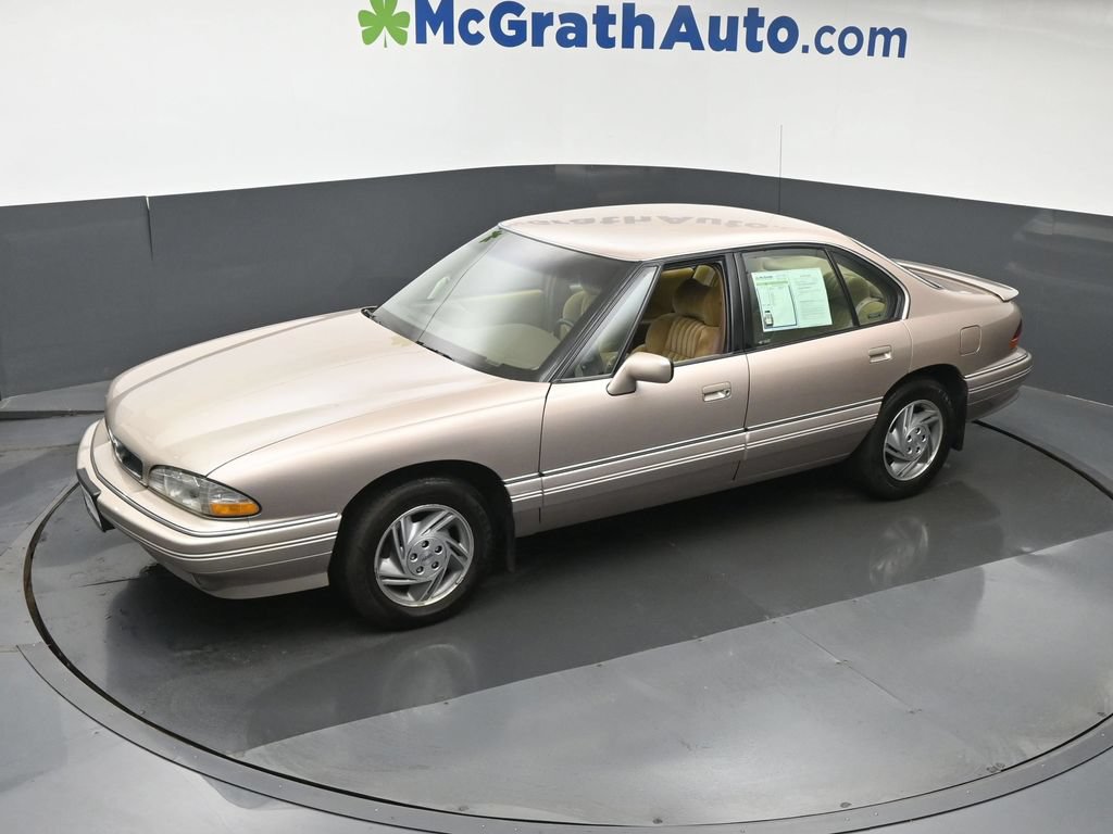 Used 1995 Pontiac Bonneville SE FWD image 20