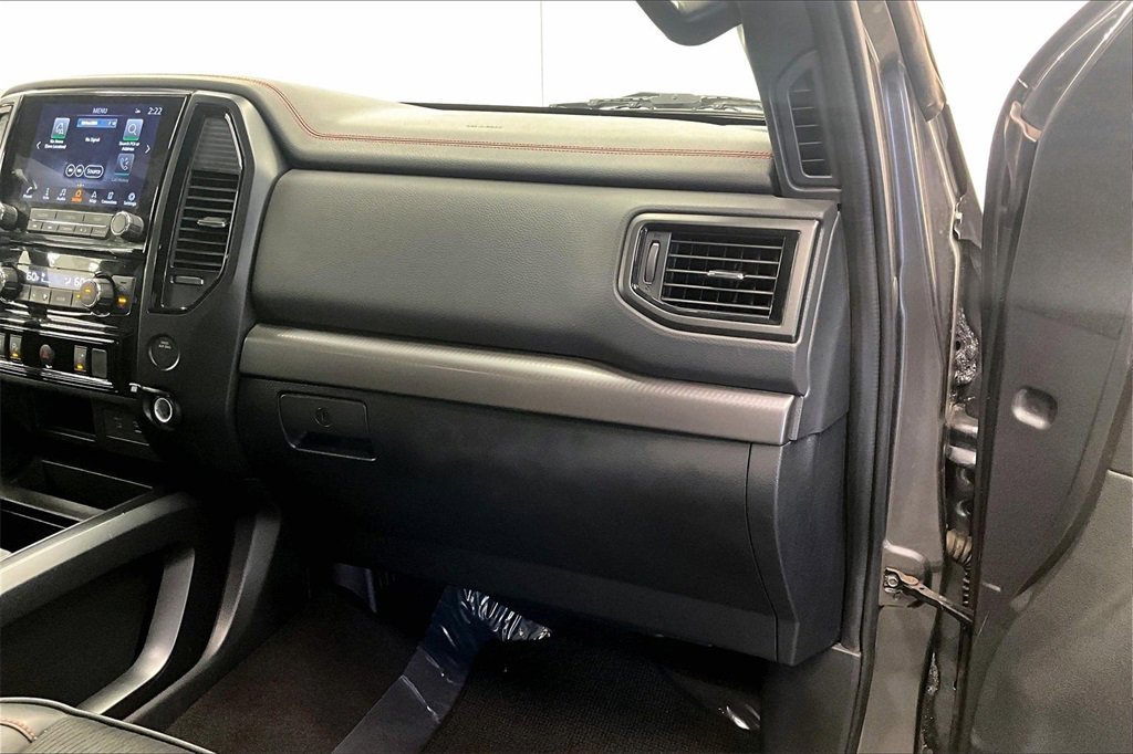 Used 2023 Nissan Titan PRO-4X image 15