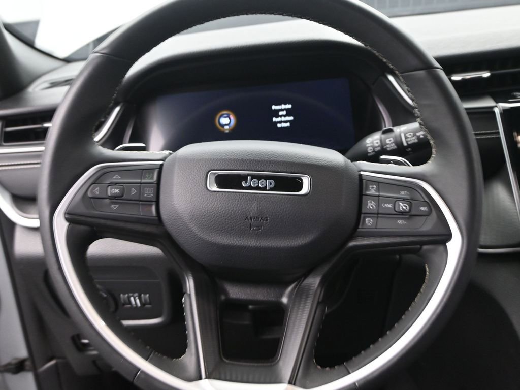 Used 2024 Jeep Grand Cherokee L Laredo AWD/4WD image 30
