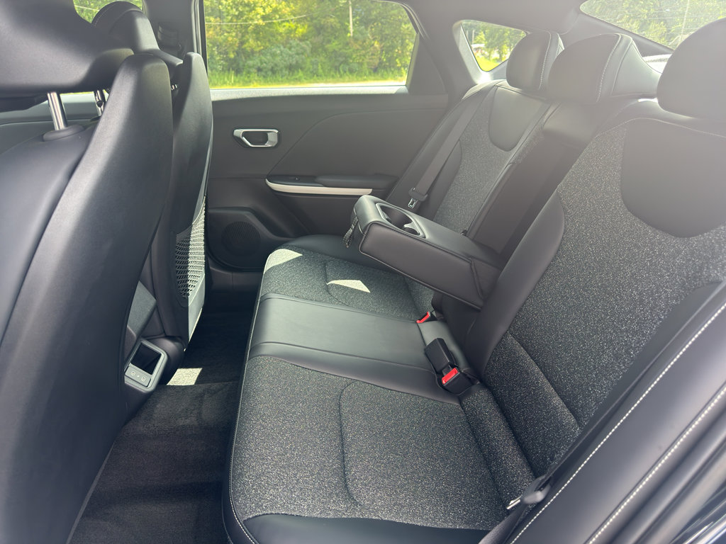 New 2025 Kia K4 GT-Line image 11