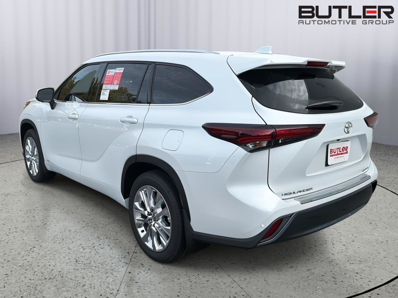 New 2026 Toyota Highlander Limited AWD/4WD image 4