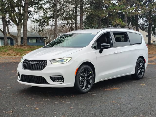 New 2026 Chrysler Pacifica Select FWD image 6
