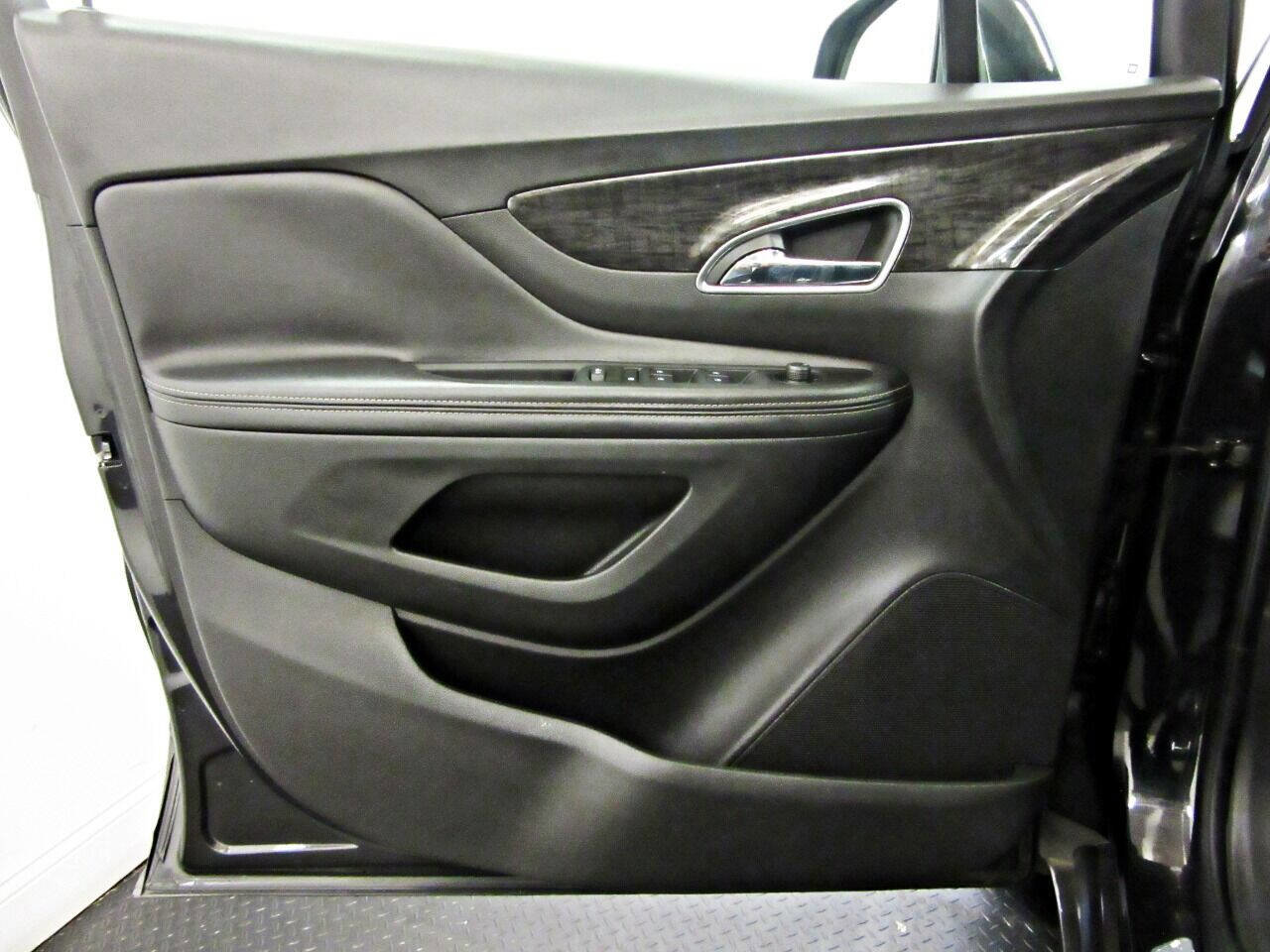 Used 2014 Buick Encore Leather AWD/4WD image 7