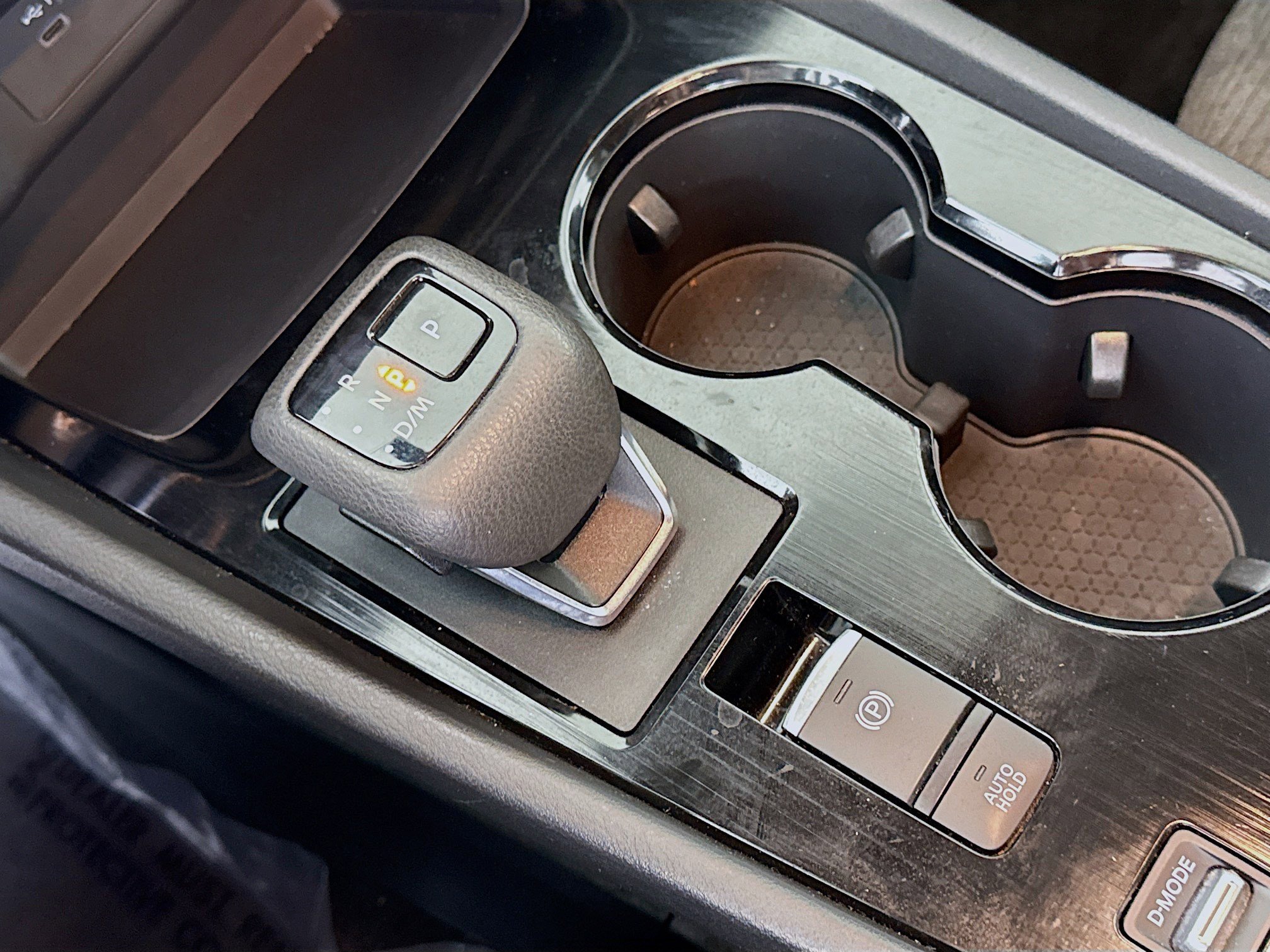 Used 2023 Nissan Rogue SV image 15