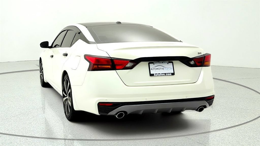Used 2022 Nissan Altima 2.5 SR FWD image 6