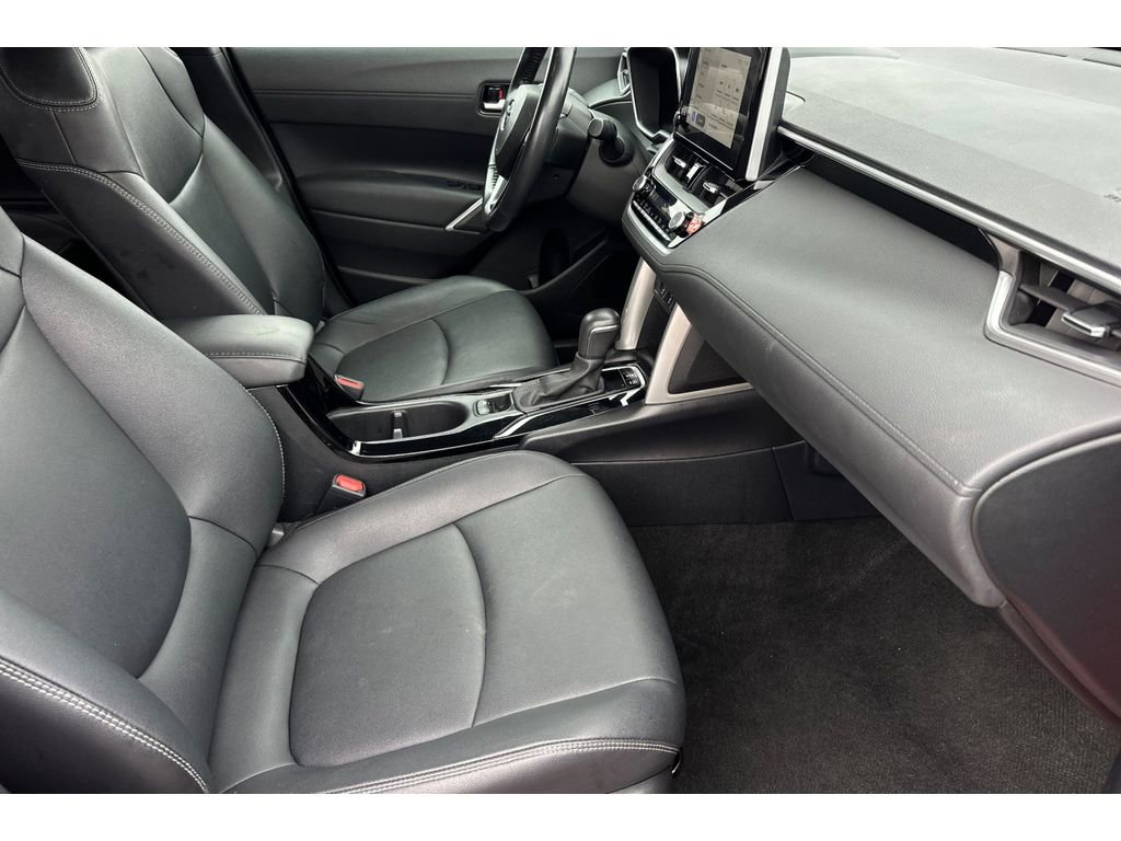 Used 2023 Toyota Corolla Cross XLE image 18
