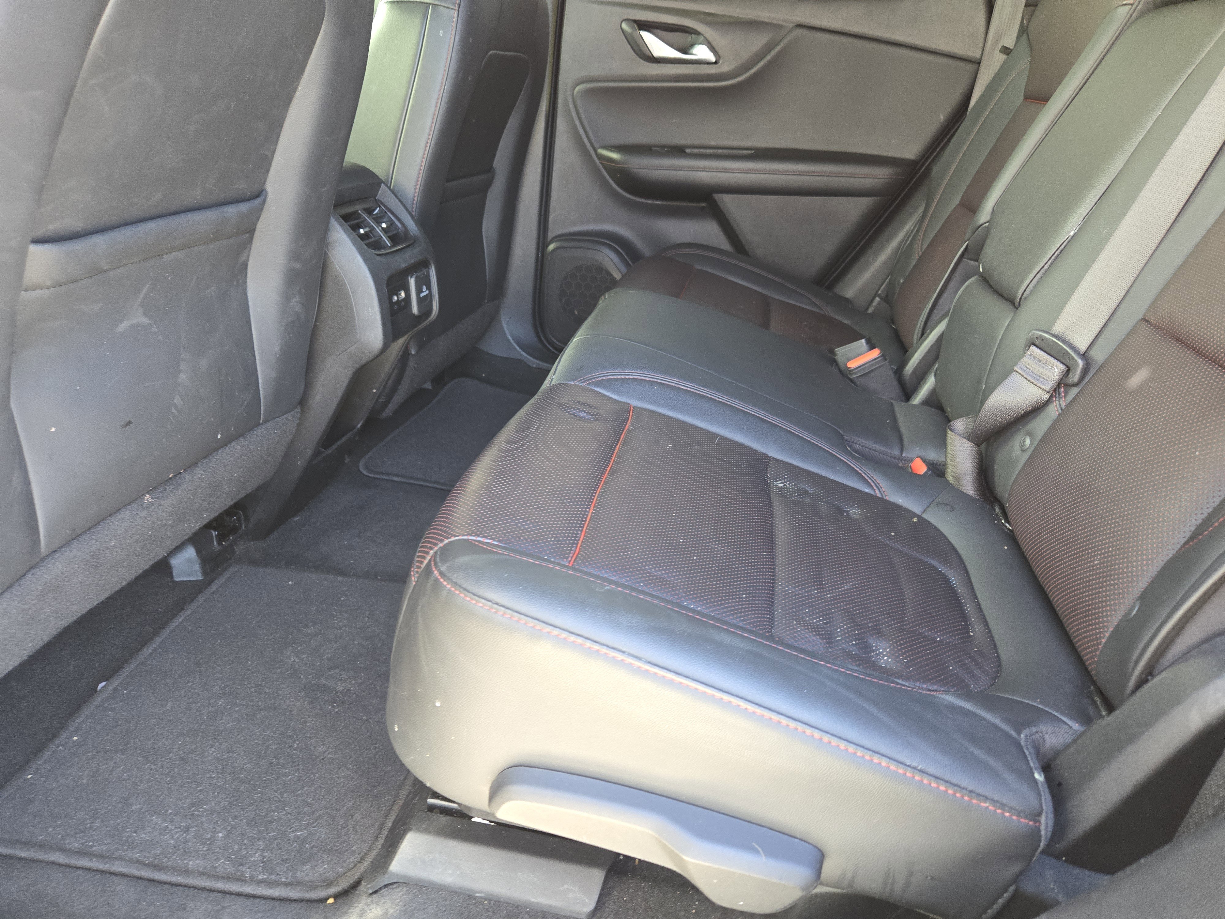 Used 2021 Chevrolet Blazer RS image 32