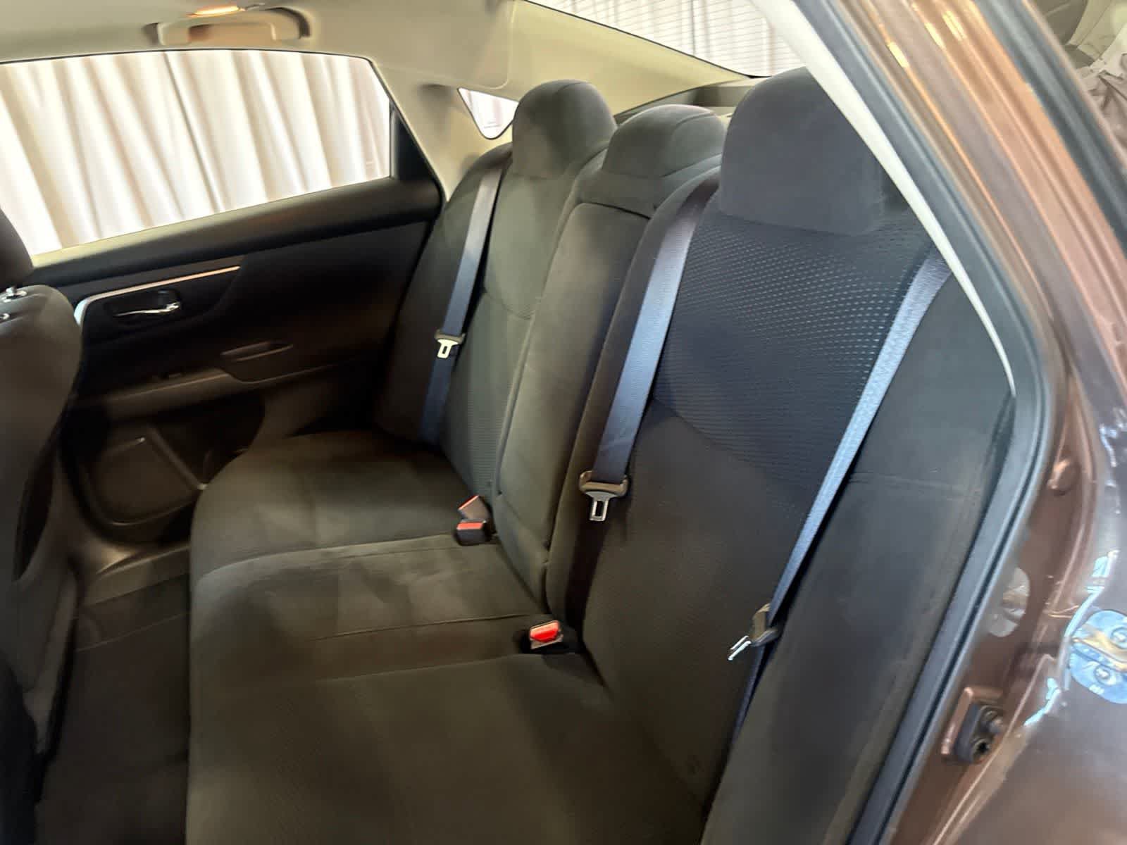 Used 2015 Nissan Altima 2.5 SV w/ Convenience Package FWD image 15