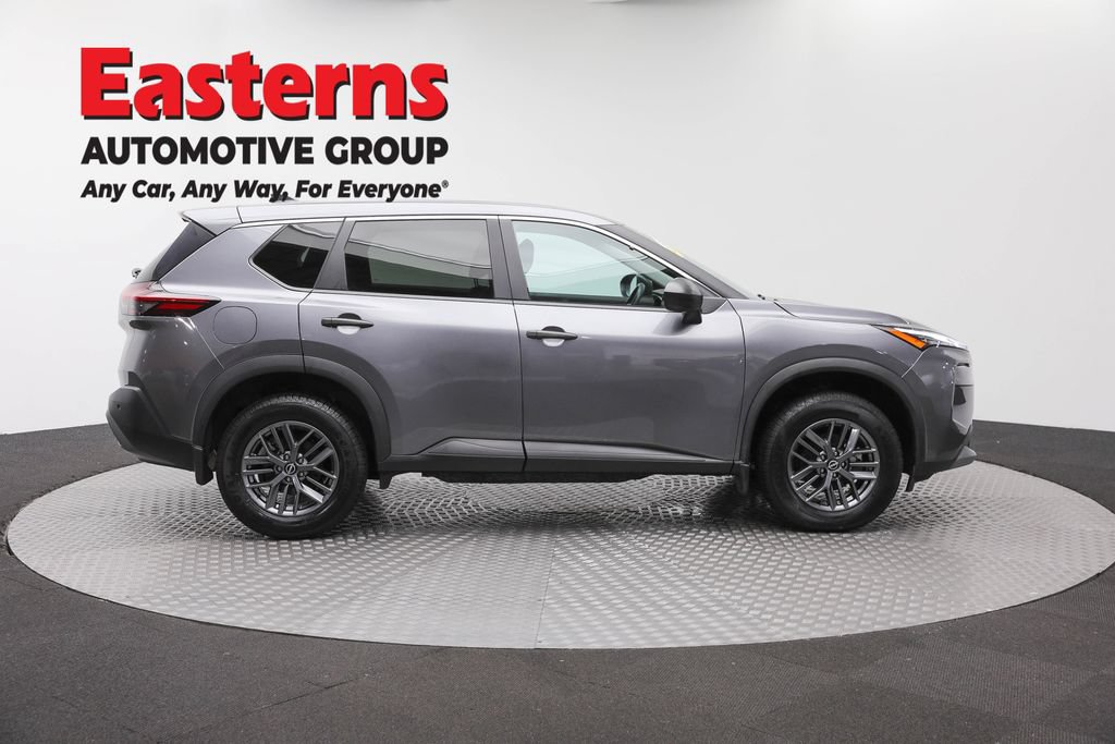 Used 2023 Nissan Rogue S AWD/4WD image 4