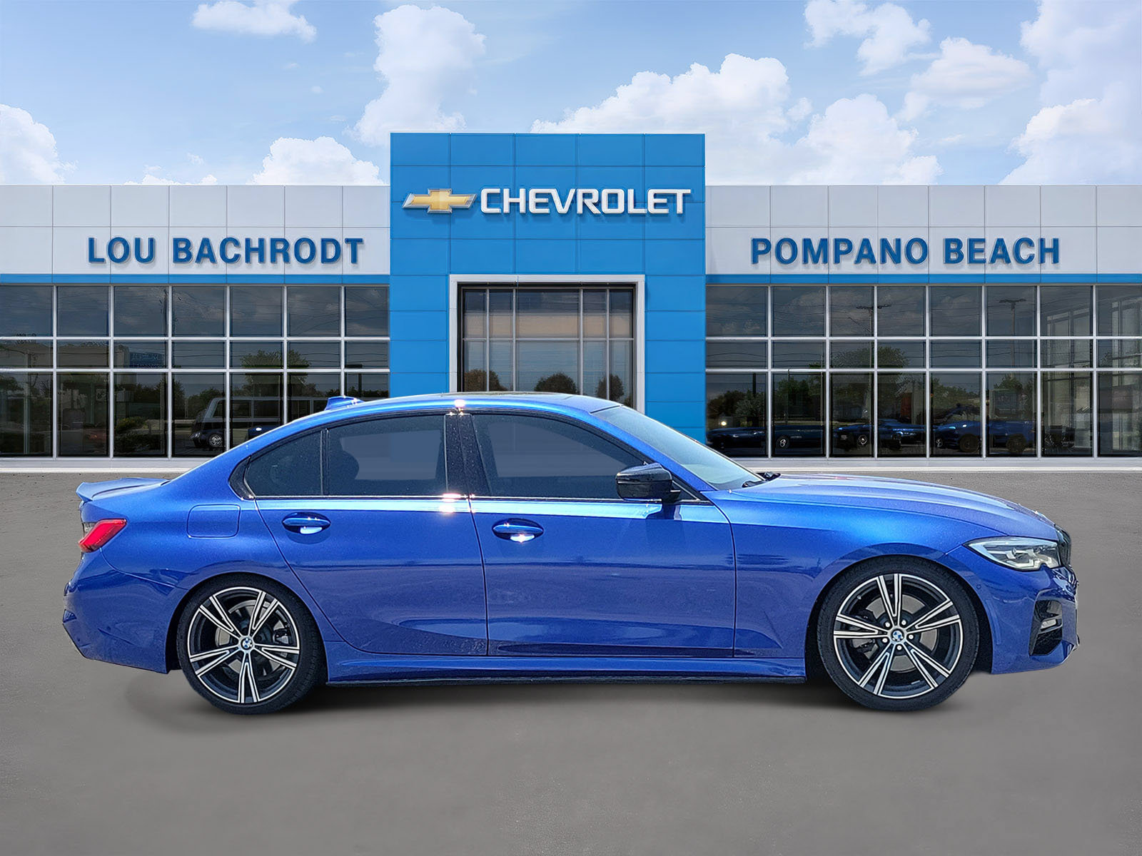 Used 2020 BMW 330i Sedan w/ M Sport Package RWD image 2