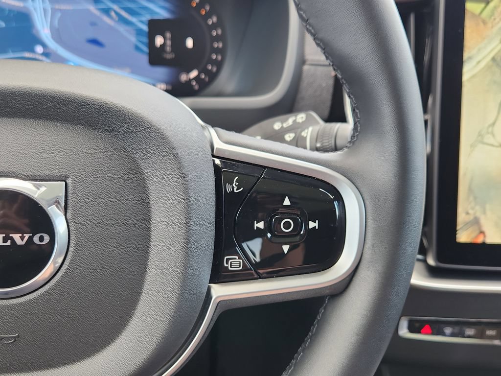 New 2026 Volvo XC90 B6 Plus w/ Protection Package AWD/4WD image 18