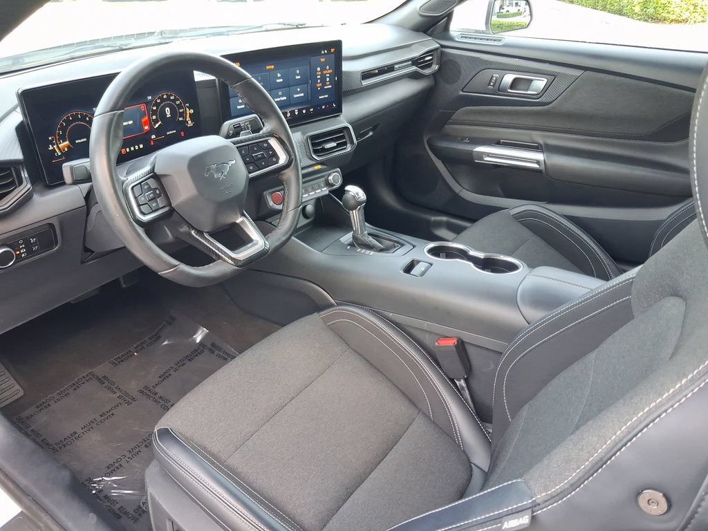 Used 2024 Ford Mustang GT RWD image 11