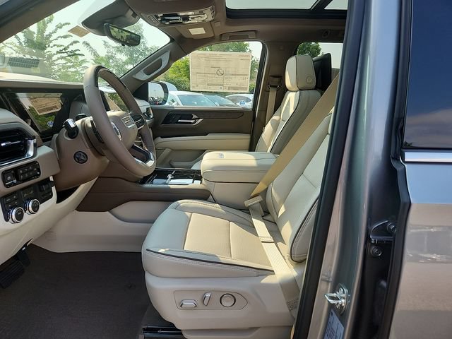 New 2026 GMC Yukon XL Denali w/ Denali Reserve Package AWD/4WD image 9