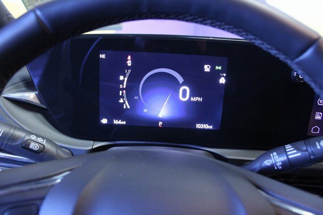 Used 2025 Buick Envista Sport Touring image 16