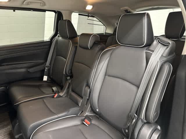 Certified 2026 Honda Odyssey Touring image 14