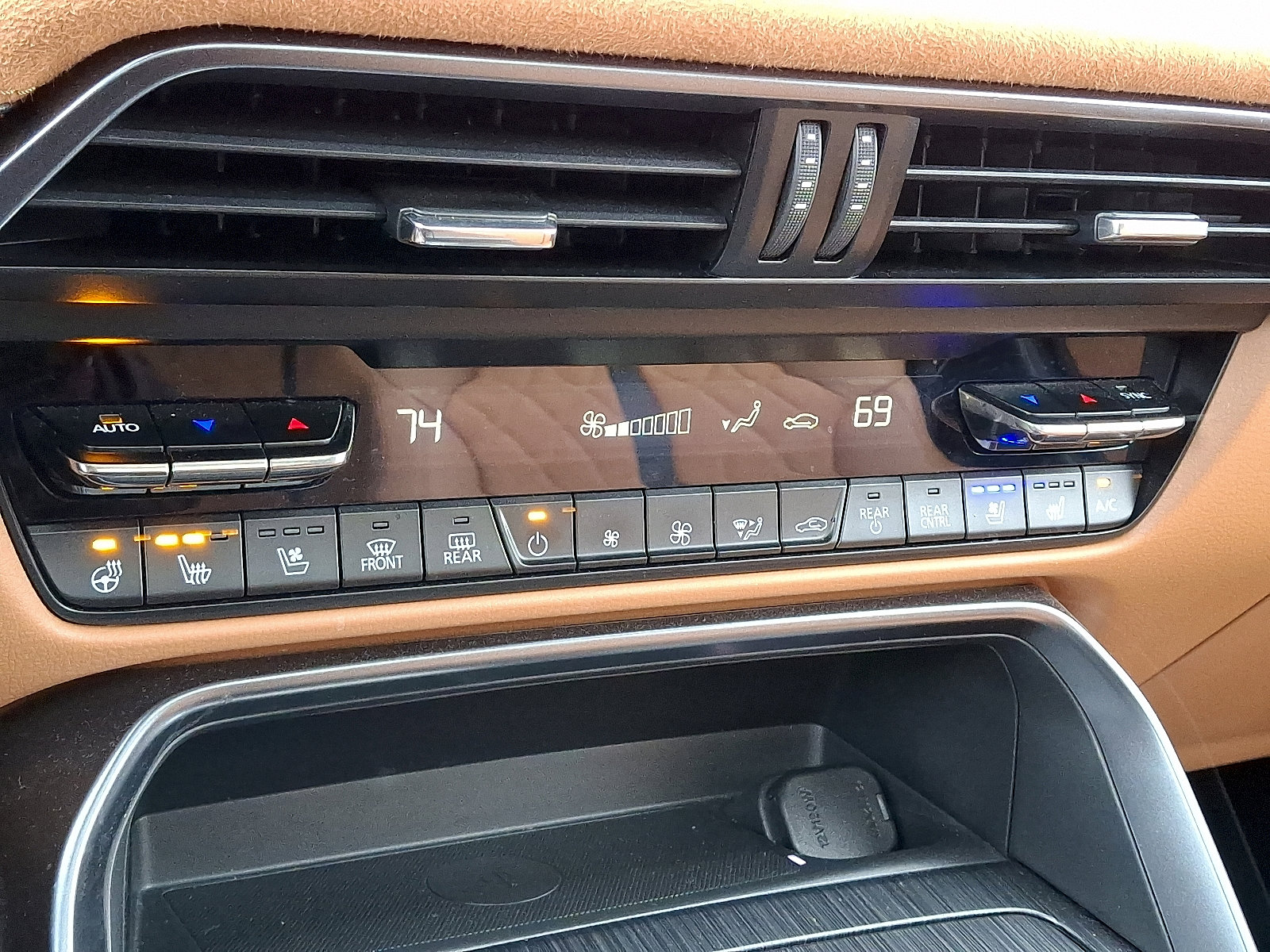 Certified 2025 MAZDA CX-90 3.3 Turbo S w/ Premium Plus image 17