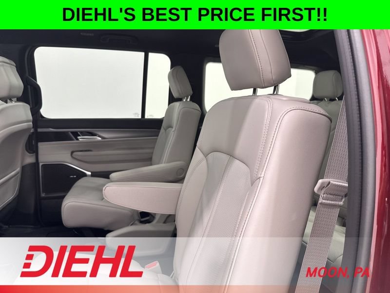 New 2026 Jeep Grand Wagoneer 4WD w/ Premium Group I image 23