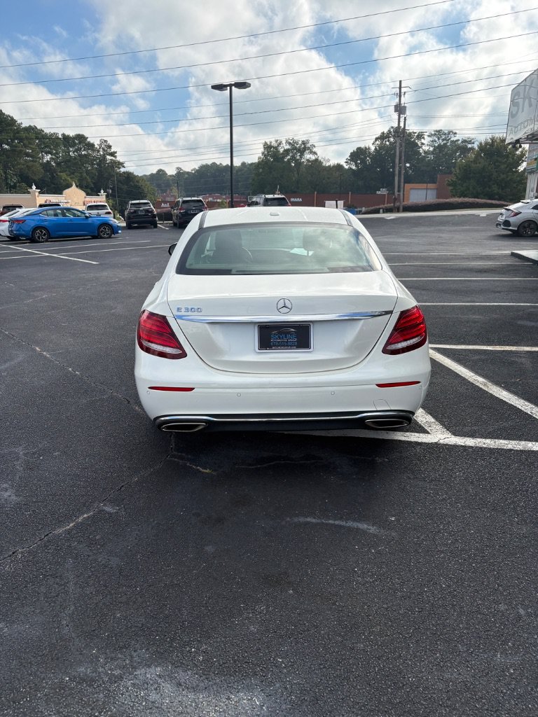 Used 2018 Mercedes-Benz E 300 image 6
